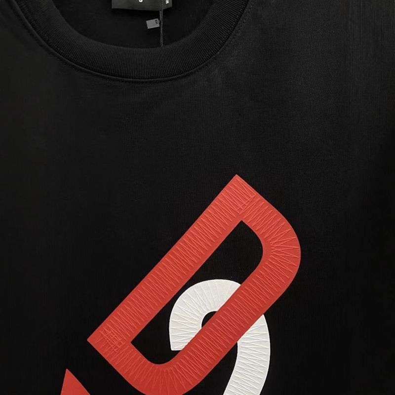 DSQ2 2025 New Arrivals Men's T-Shirts